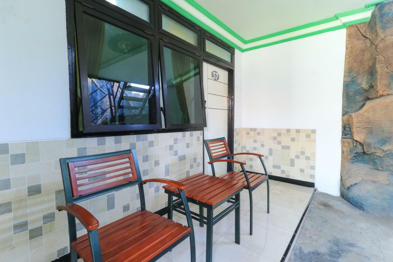 Naga Mas Hotel Mojokerto Kültér fotó