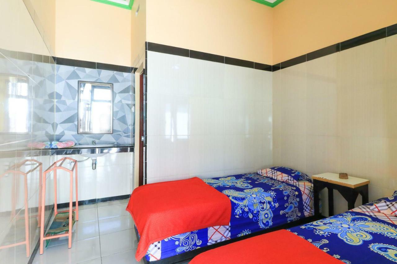 Naga Mas Hotel Mojokerto Kültér fotó