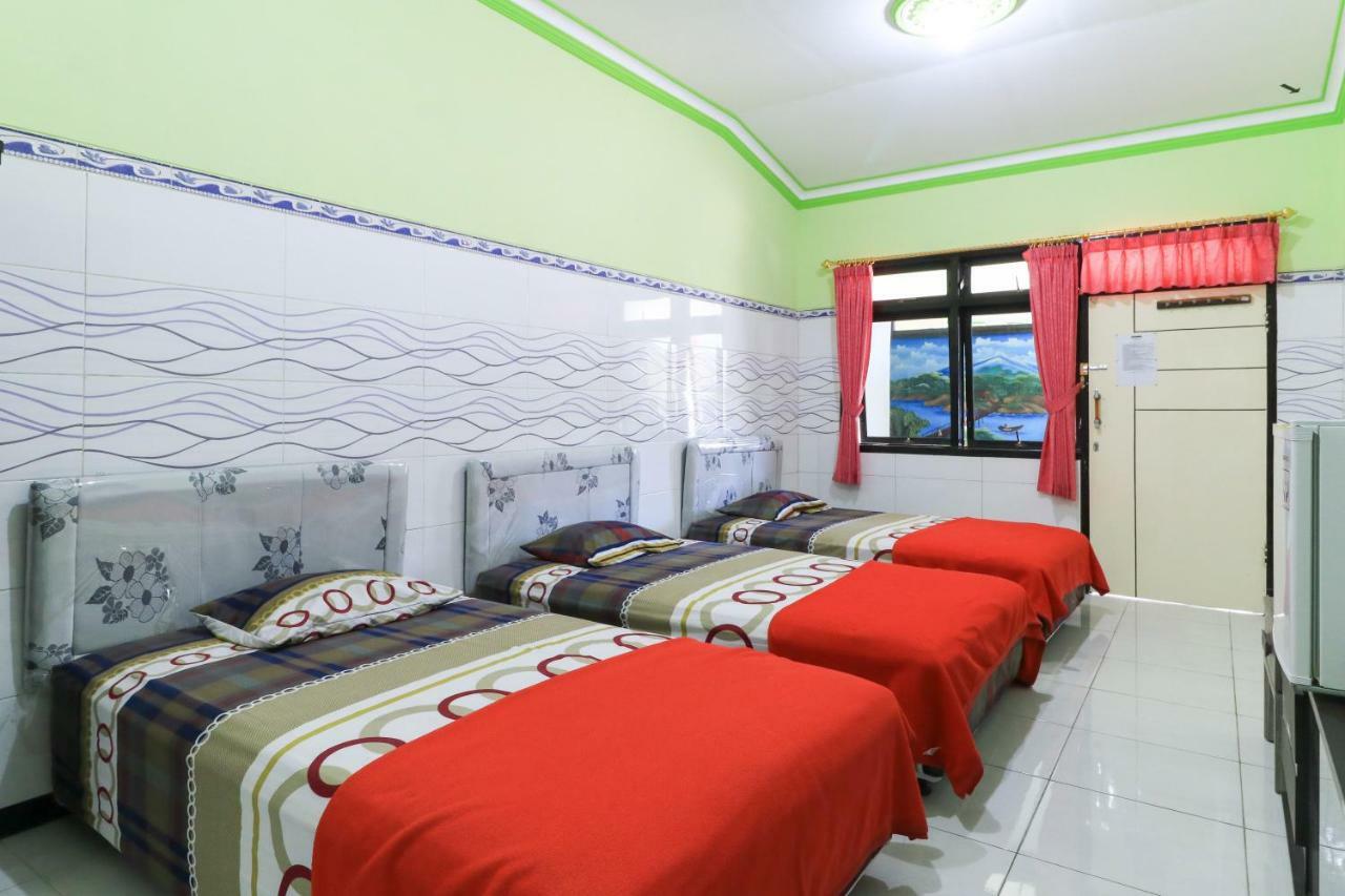 Naga Mas Hotel Mojokerto Kültér fotó