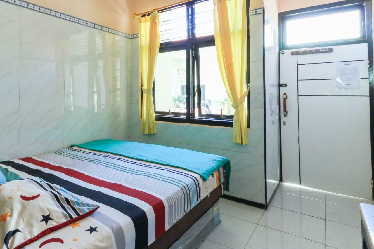 Naga Mas Hotel Mojokerto Kültér fotó